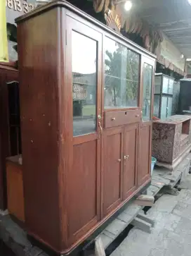 Almari kayu jati tua jadul