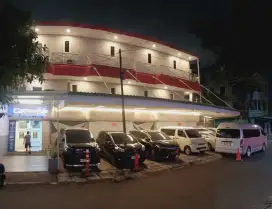 Teknisi mobile berpengalaman