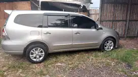 Nissan Grand livina 2012 Bensin