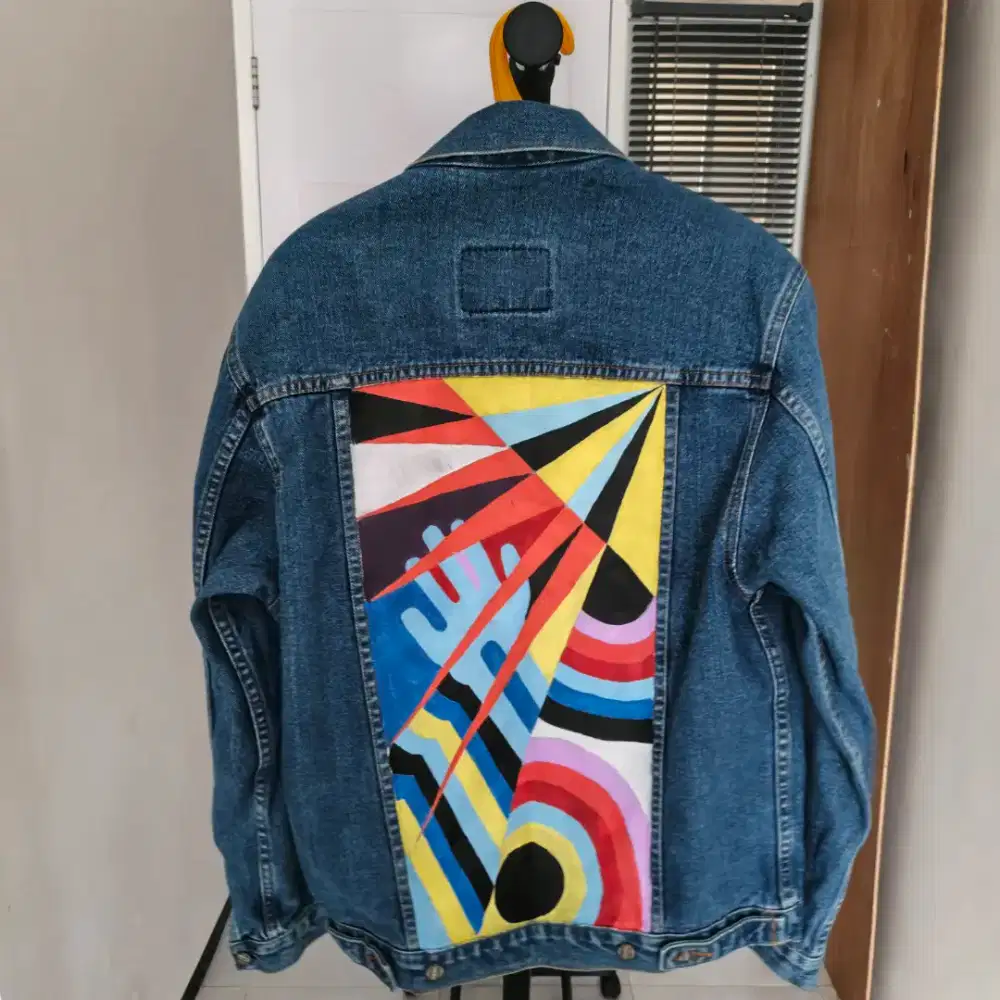 Jaket Jeans Motif Belakang Limited Edition