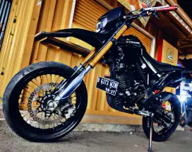 Kawakasi KLX D-Tracker 150 2018