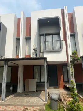 Rumah Siap Huni Strategis dekat dengan KRL Cluster Freja BSD City