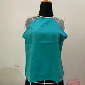 Baju atasan wanita