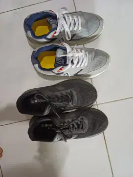 Sepatu preloved