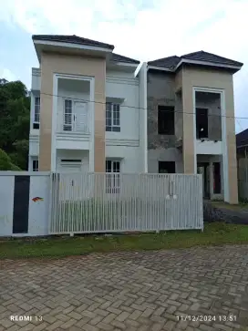 Rumah murah 2 lantai T90/175  hanya 750jt Tembalang