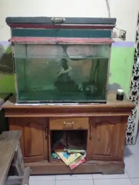 Jual aquarium..yg hobi ikan arwana