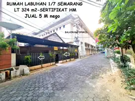 Rumah Labuhan dalam kampus UPGRIS 1 Karangtempel Dr,Cipto Semarang