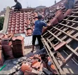 Tukang renovasi rumah dan atap bocor