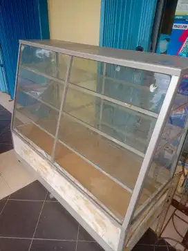 Etalase 150 x 40 x 120 cm,