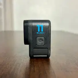 Jual cepat GoPro Hero 11, Bonus 2 Battery, Dock Charge, Box, Stick