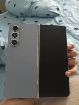 Samsung fold 5 12/512