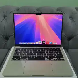 Macbook Air M2 Chip Ram 16GB SSD 256 Starlight iBox Garansi 28 May2026