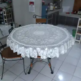 Taplak Rajutan Lingkaran D 150 cm