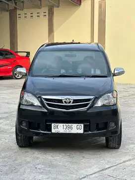 Toyota avanza G at matic 2011