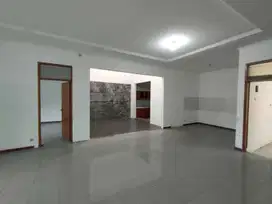 RUMAH LUAS Depan Taman NEGO SAMPAI JADI DI BATUNUNGGAL