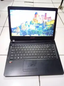 LAPTOP ACER Z3-451/8 SEKEN SECOND BEKAS