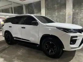 dijual mobil second