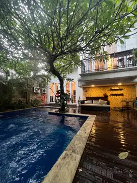 Rumah Vila Komplek Elite with Lift