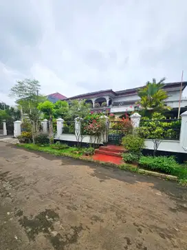 Dalam Komplek, Bebas Banjir - Tanah Luas. Rumah Dijual Cinere. NEGO5