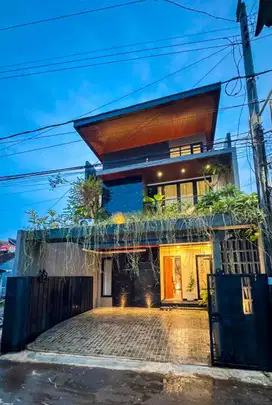 DIJUAL RUMAH KONTEMPORER MODERN DEKAT MONJALI DAN UGM JOGJA