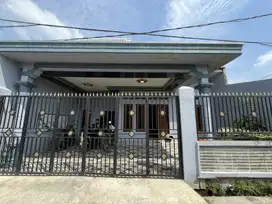 Rumah villa besar medan helvetia sumarsono