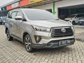 Toyota Inova Venturer Diesel 2.4 matic 2021