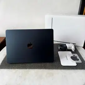 Macbook Air M3 ram 16gb like new garansi ibox
