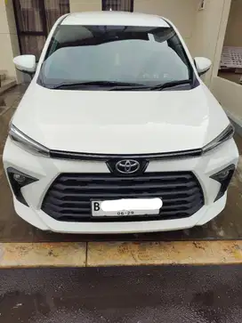 Dijual Toyota Avanza 15G manual warna putih kondisi 99% seperti baru