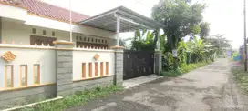 DISEWAKAN RUMAH 3 KAMAR SEJUK DEKAT PERSAWAHAN, BERKOH PURWOKERTO