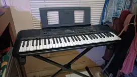 Keyboard Yamaha PSR E273