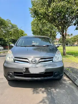 Nissan Grand livina 2012 Bensin