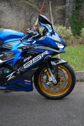 Kawasaki ZX-25R
