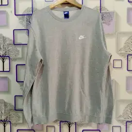 Crewneck Nike abu
