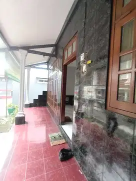 DIJUAL RUMAH SUMBERSARI KOTA MALANG COCOK UNTUK KOST 1 MENIT KE UB