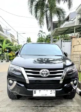 Toyota Fortuner SRZ Bensin 4x2, 2,7. Th 2018