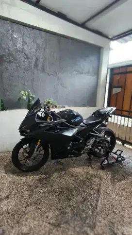 Honda CBR150R 2021