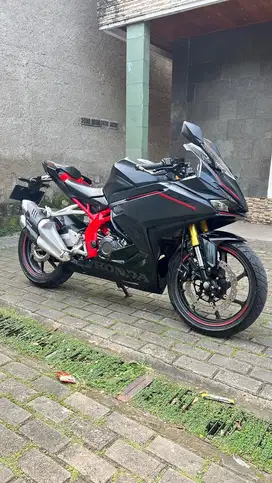 CBR 250RR CBR 250 RR NEW MODEL 2023 kondisi LIKE NEW ISTIMEWA ODO LOW