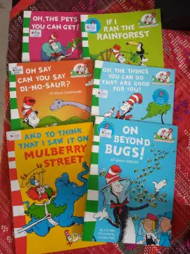 Dr. Seuss' series books / buku