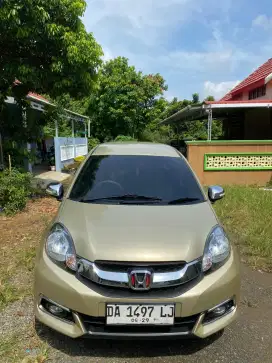Bismillah di jual honda mobilio tahun 2014 type e manual no minus