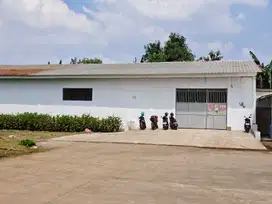 Disewakan  Gudang dan kantor Jln Raya Penggilingan  Jakarta Timur