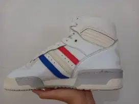 (Preloved) Sepatu Adidas riverly high Original asli 100%