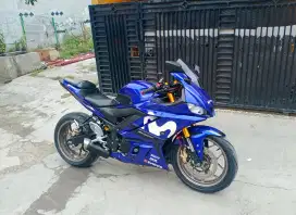 YAMAHA R25 V2 2018