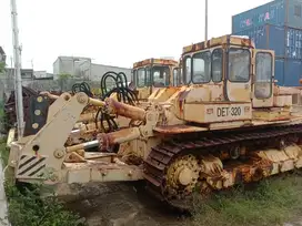 Buldozer Model DET 320 Merk Chelya Binsk