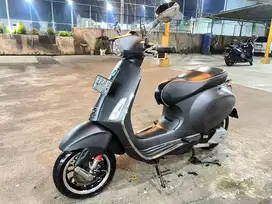 Vespa Sprint IGET 150 ABS LOW KM