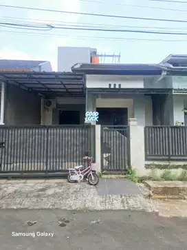 Rumah siap huni di legok permai dekat gading serpong