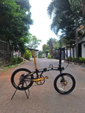 Sepeda lipat united