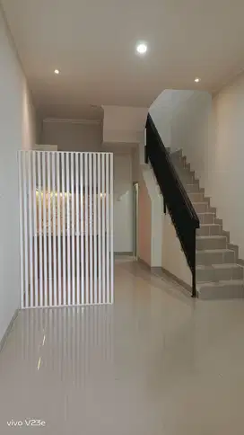 Dijual Rumah 2 Lantai di Cipondoh Tangerang Hadap Timur
