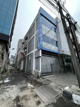 Ruko 3 lt siap pakai di Mangga Besar ,Jakarta Barat