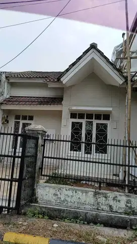 RUMAH MINIMALIS MODERN BAGUS DAN RAPIH DI NUSA LOKA BSD