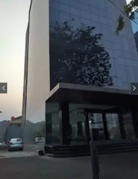 Dijual Gedung 45 di Warung Buncit, Jaksel
